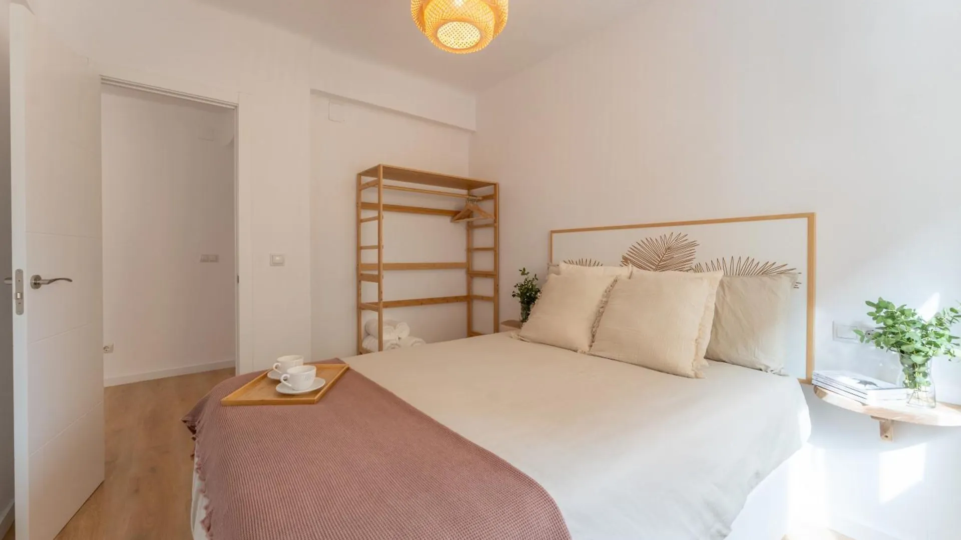 Apartmán Malaga Lux Oasis - Modern 3Br, Fast Wifi, Smarttv